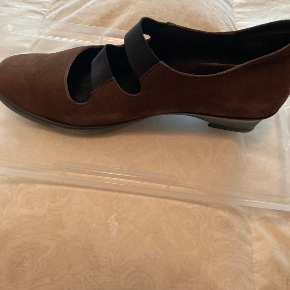 Arche FLAVOR nubuck slip-on pump